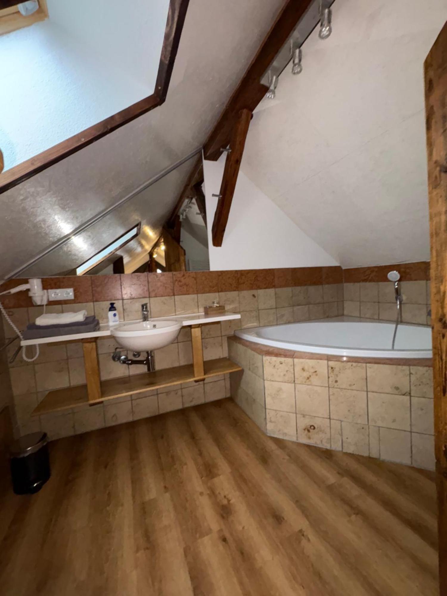 Wirgarten Antik Hotel Dingolfing Zewnętrze zdjęcie